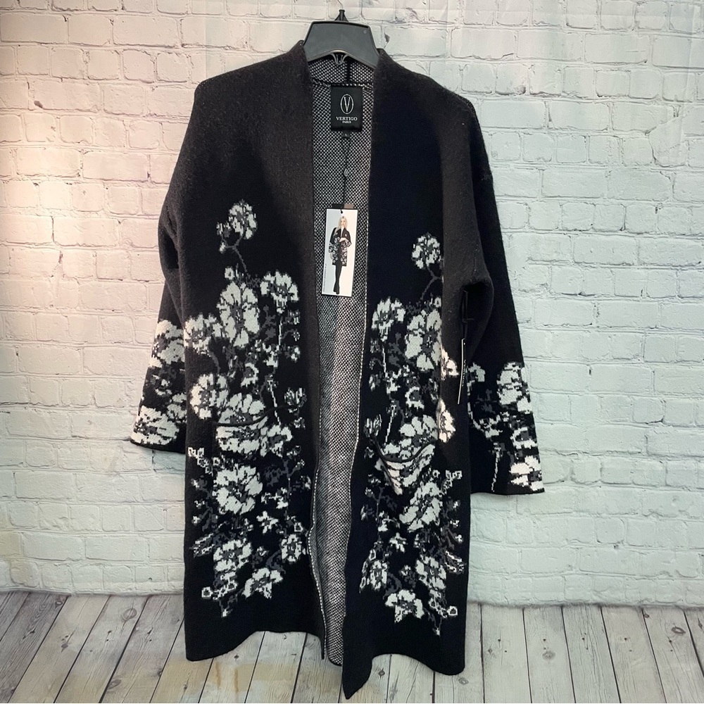 Vertigo Paris Black  White Floral Knee Length Long Sleeve Cardigan Sweater Large